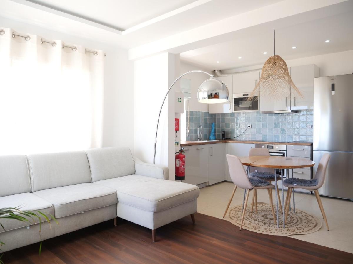 Cozy Apartment With Sea View Over Meia Praia Lagos Kültér fotó
